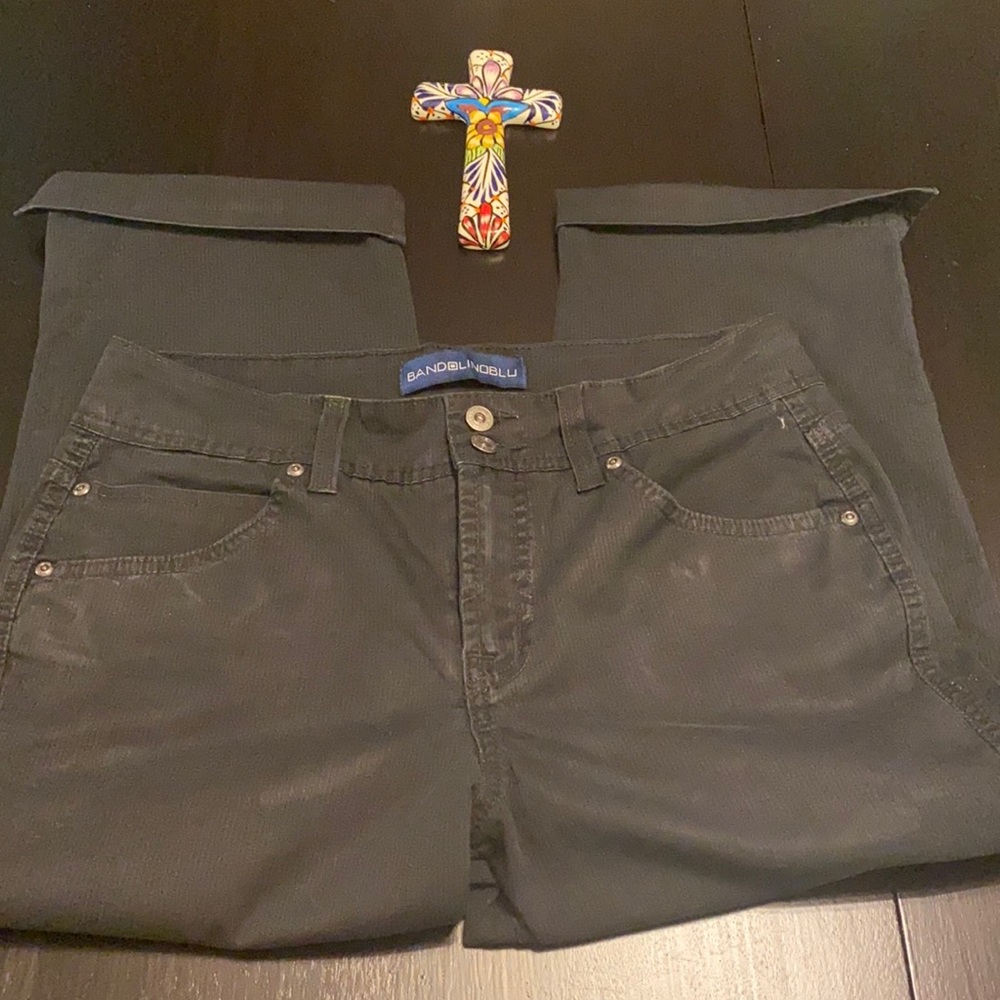 BANDOLINOBLU BLACK CAPRIS SIZE 6